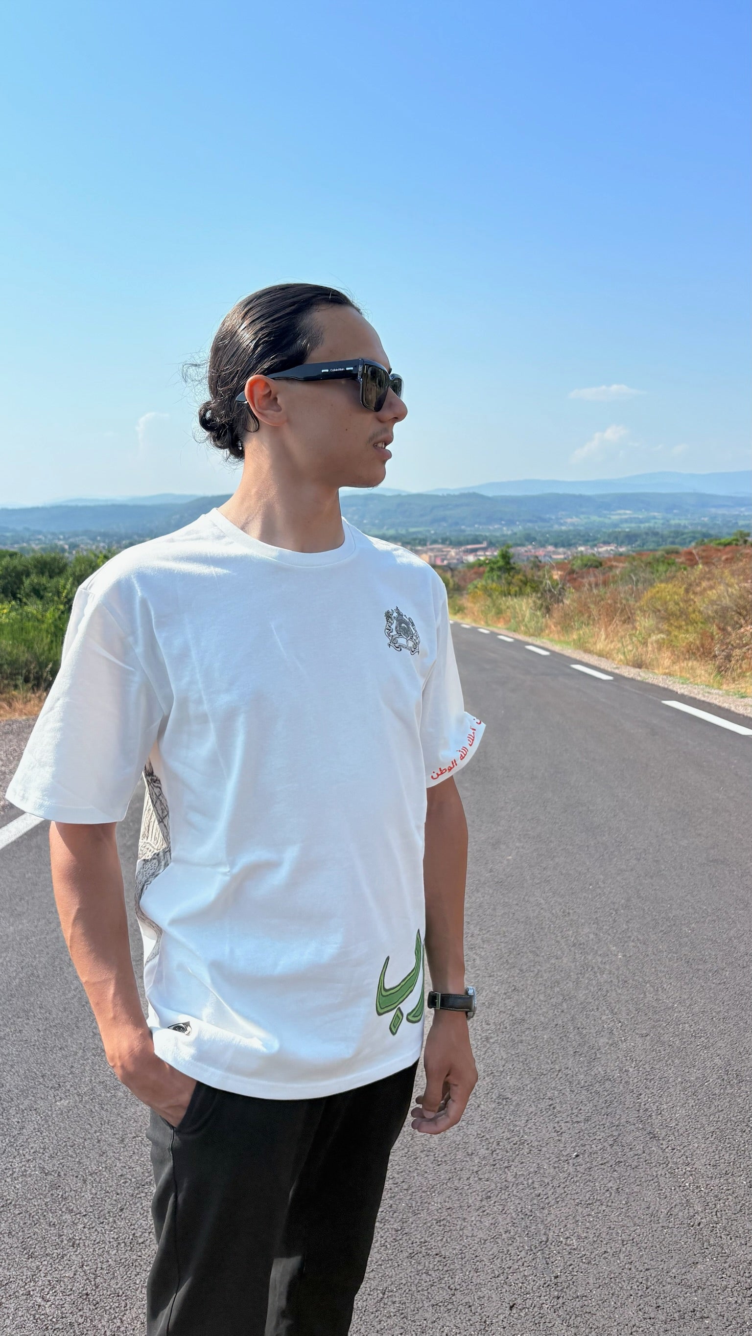 T-shirt Blanc "المغرب" – Design Marocain