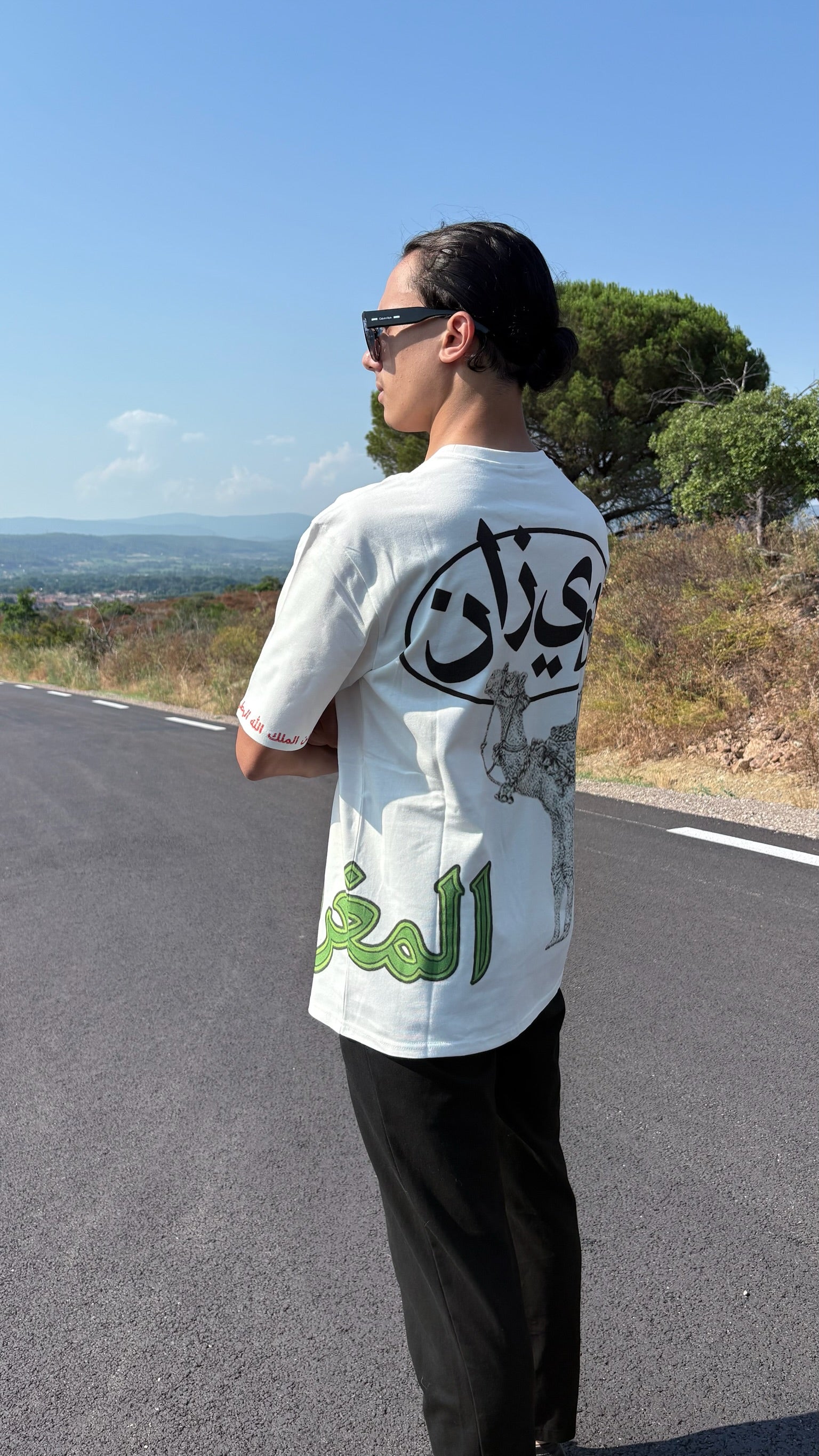 T-shirt Blanc "المغرب" – Design Marocain